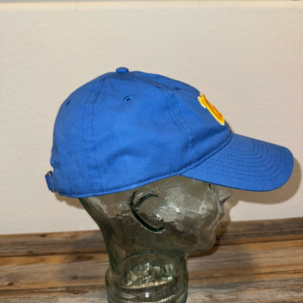 UCLA hat - Picture 2 of 5